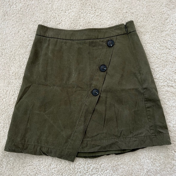 Banana Republic Olive Green Skirt Size 0 - Picture 1 of 3